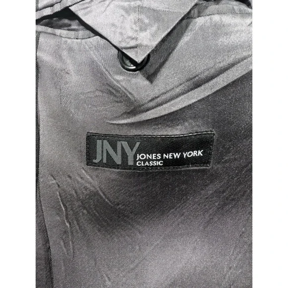 Jones New York Men's 50L Dark Gray Pinstripe 100% Wool Two-Button Suit Jacket - Picture 3 of 6